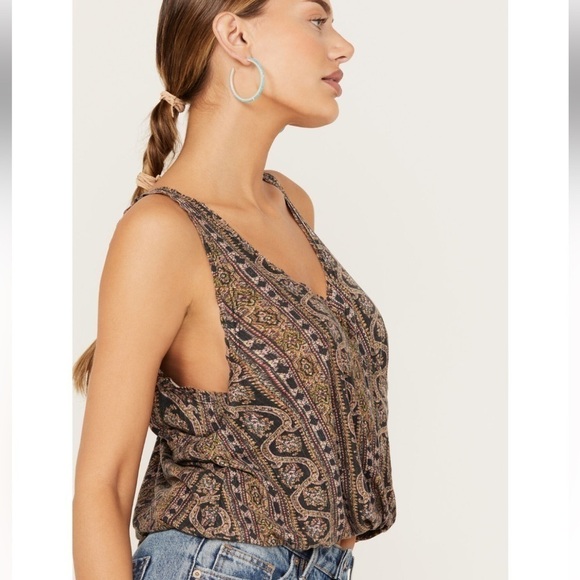 Free People Your Twisted Tank Top in Black Geometric Size Small NWT - Picture 10 of 10